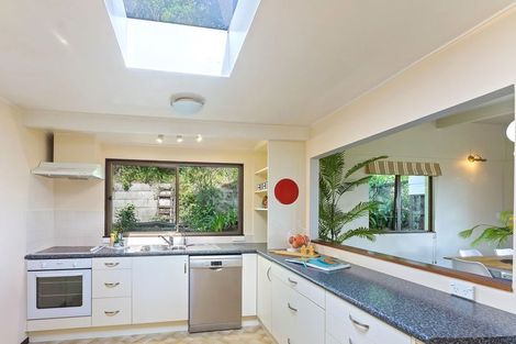 Photo of property in 19 Napier Grove, Waikanae Beach, Waikanae, 5036
