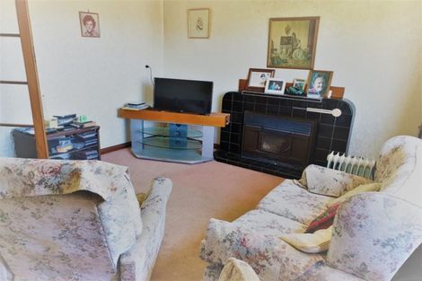 Photo of property in 11 Trafalgar Street, Dannevirke, 4930
