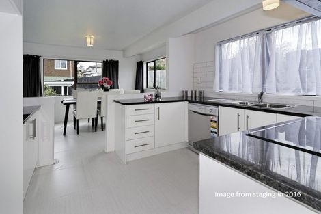 Photo of property in 2/14 Kelkirk Street, Kelston, Auckland, 0602