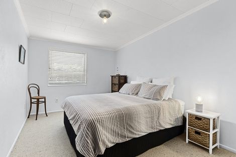 Photo of property in 9a Tamati Place, Merrilands, New Plymouth, 4312