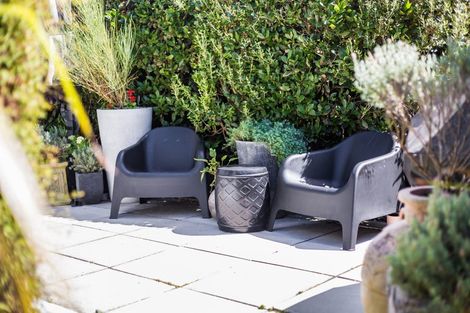 Photo of property in 138 Mana Esplanade, Paremata, Porirua, 5026