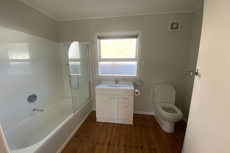 Photo of property in 16a Walbrook Road, Manly, Whangaparaoa, 0930