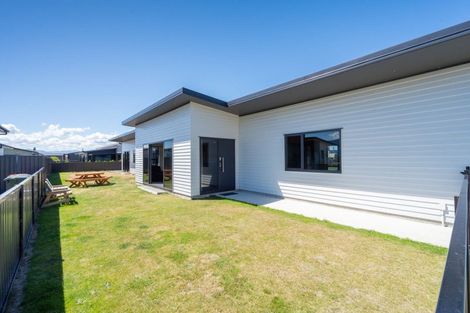 Photo of property in 6 Red Deer Place, Te Anau, 9600