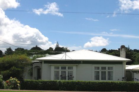 Photo of property in 25 Highbury Street, Avondale, Auckland, 1026