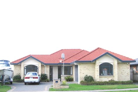 Photo of property in 15 Summerland Drive, Henderson, Auckland, 0612