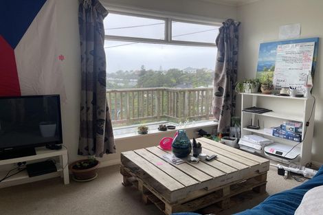 Photo of property in 15 Onslow Road, Khandallah, Wellington, 6035