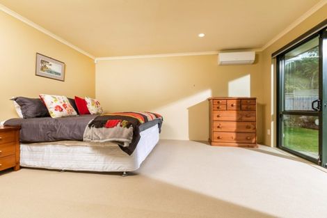 Photo of property in 204 Greenhithe Road, Greenhithe, Auckland, 0632