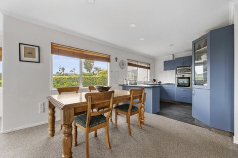 Photo of property in 22 Vanderbilt Place, Welcome Bay, Tauranga, 3112