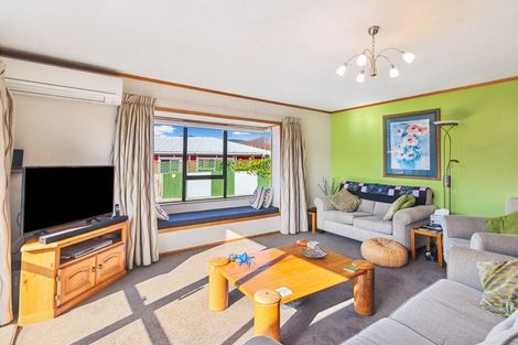 Photo of property in 25a Kaka Road, Raumati Beach, Paraparaumu, 5032