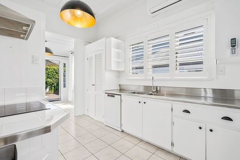 Photo of property in 49 Ohinerau Street, Remuera, Auckland, 1050