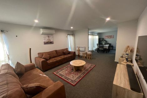 Photo of property in 41 Regiment Road, Papakura, 2110