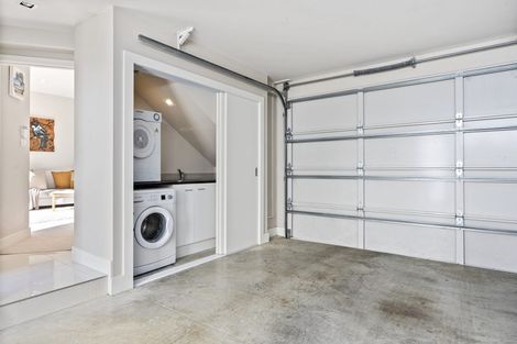 Photo of property in 43b Seaview Road, Castor Bay, Auckland, 0620