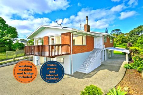 Photo of property in 121 Beach Haven Road, Beach Haven, Auckland, 0626