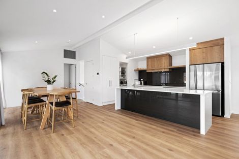 Photo of property in 336a Oceanbeach Road, Mount Maunganui, 3116