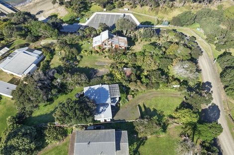 Photo of property in 6569 Pouto Road, Pouto, 0391