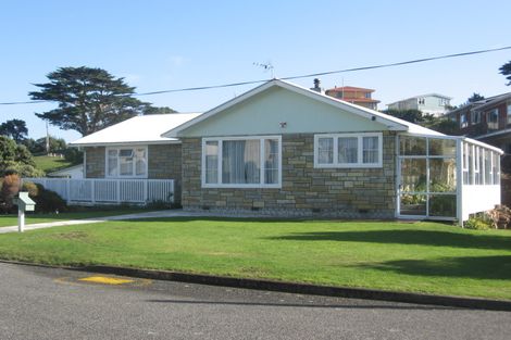 Photo of property in 3 Lambley Road, Titahi Bay, Porirua, 5022