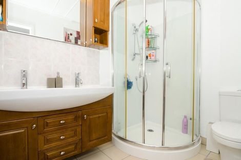 Photo of property in 51 Pinedale Place, Henderson, Auckland, 0610