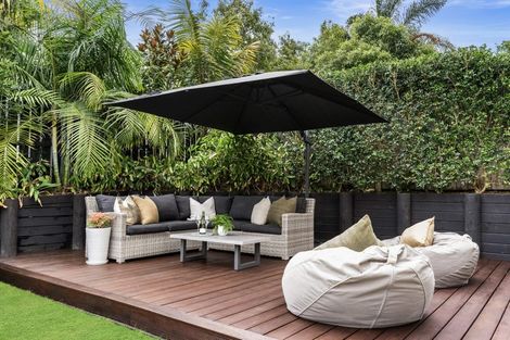 Photo of property in 71a Neil Avenue, Te Atatu Peninsula, Auckland, 0610