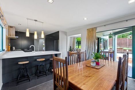 Photo of property in 34 Lagoon Way, West Harbour, Auckland, 0618