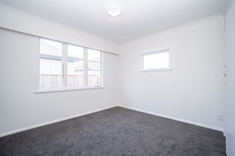 Photo of property in 6 Esk Street, Roslyn, Palmerston North, 4414