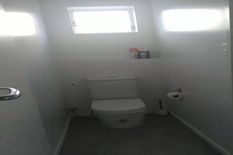 Photo of property in 1/4313 Great North Road, Glendene, Auckland, 0602