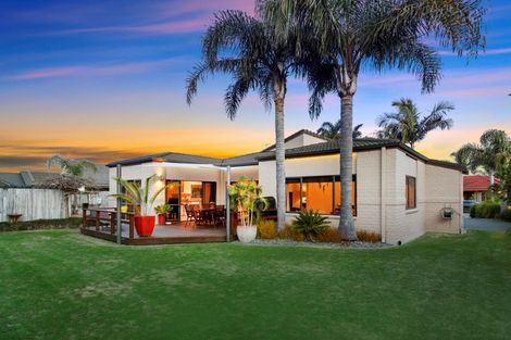 Photo of property in 86 Beachwater Drive, Papamoa Beach, Papamoa, 3118