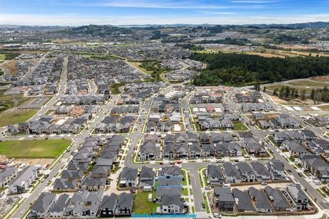 Photo of property in 83 Drumbuoy Drive, Flat Bush, Auckland, 2019