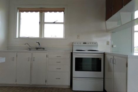 Photo of property in 3/1570 Dominion Extension, Mount Roskill, Auckland, 1041