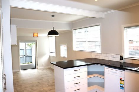 Photo of property in 9 Menary Street, Papakura, 2110