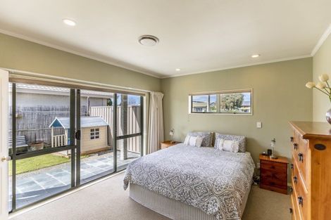 Photo of property in 1/217 Mcleod Street, Camberley, Hastings, 4120