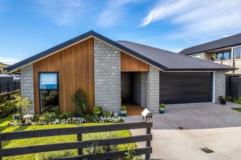 Photo of property in 30 Hayward Place, Ohauiti, Tauranga, 3112