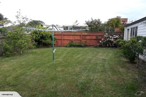 Photo of property in 18 Dakota Avenue, Beach Haven, Auckland, 0626