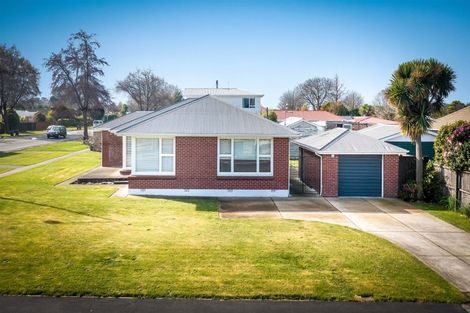 Photo of property in 5 Rowley Avenue, Hillmorton, Christchurch, 8025