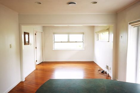 Photo of property in 34 Glenfern Road, Mellons Bay, Auckland, 2014