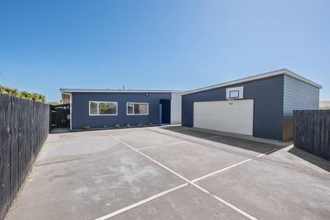 Photo of property in 130a Wairau Road, Oakura, 4314