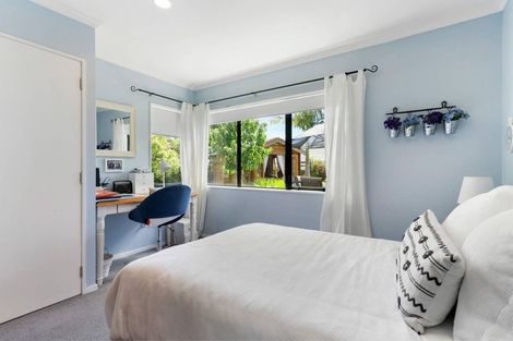 Photo of property in 4 Mullagh Place, East Tamaki Heights, Auckland, 2016