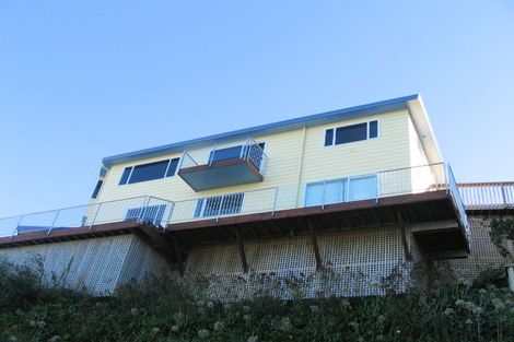 Photo of property in 129 Priestley Terrace, Bluff Hill, Napier, 4110