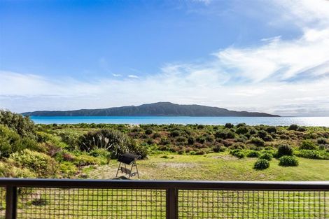 Photo of property in 123 Manly Street, Paraparaumu Beach, Paraparaumu, 5032