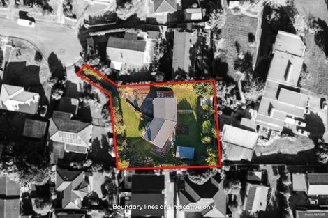 Photo of property in 11 Grimshaw Place, Henderson, Auckland, 0612