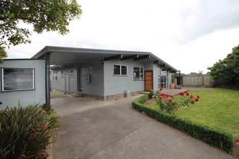 Photo of property in 9 Walker Crescent, Bulls, 4818