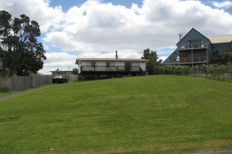 Photo of property in 16 East Avenue, Manly, Whangaparaoa, 0930