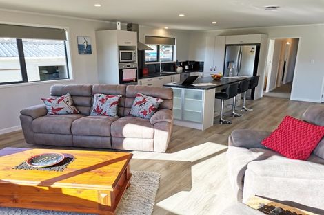 Photo of property in 163 Windermere Drive, Poike, Tauranga, 3112