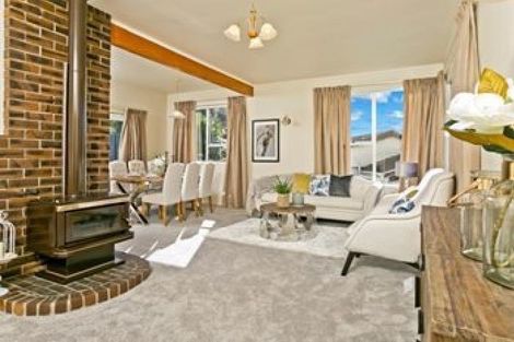 Photo of property in 129 Arran Road, Browns Bay, Auckland, 0630