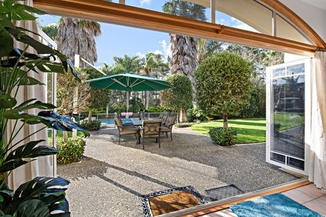 Photo of property in 82 Brownhill Road, Whitford, Manurewa, 2576