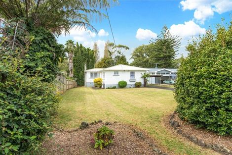 Photo of property in 40 Lowtherhurst Road, Massey, Auckland, 0614