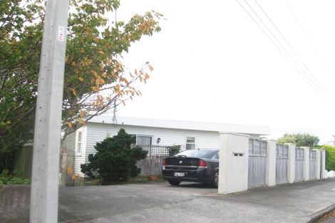 Photo of property in 4 Walker Avenue, Paremata, Porirua, 5026