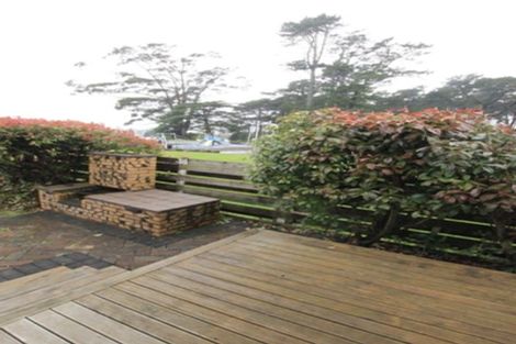 Photo of property in 27 Kirby Street, Glendene, Auckland, 0602