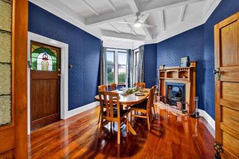 Photo of property in 68 Collins Street, Hawera, 4610