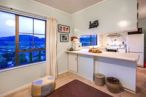 Photo of property in 2 Saint Aidans Way, Tawa, Wellington, 5028