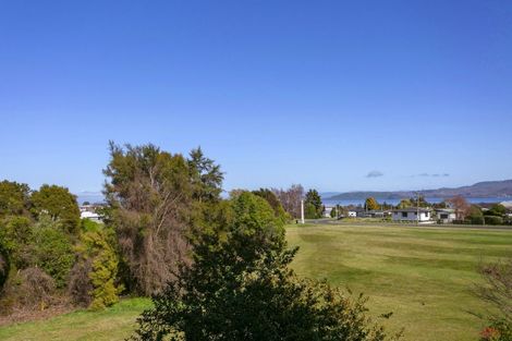 Photo of property in 67 Chesham Avenue, Waipahihi, Taupo, 3330